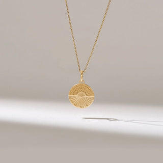 Sunset Pendant Necklace – A Timeless Gift for the Special Woman in Your Life