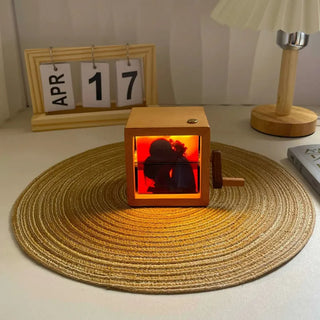 Lighted Hand-Crank Memory Photo Album – Illuminate Your Cherished Memories