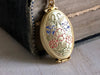 Custom Oval Folding Locket Necklace – Timeless Jewelry for Cherished Moments