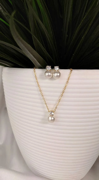 Dainty Pearl Necklace – Elegant Minimalist Jewelry for Women