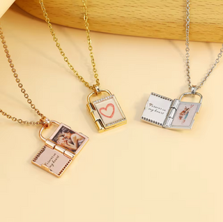 Elegant Padlock Photo Locket Necklace – The Ultimate Romantic Gift